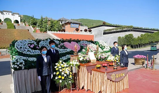 西安買(mǎi)公墓需要多少錢(qián)？現(xiàn)在公墓一般多少錢(qián)-鳳棲山人文紀(jì)念園